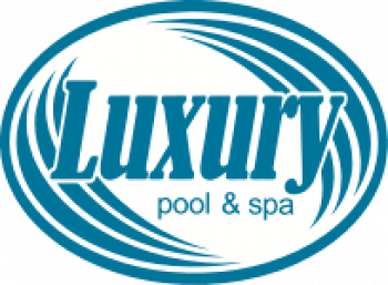 Luxury Pool and Spa - Fredericksburg